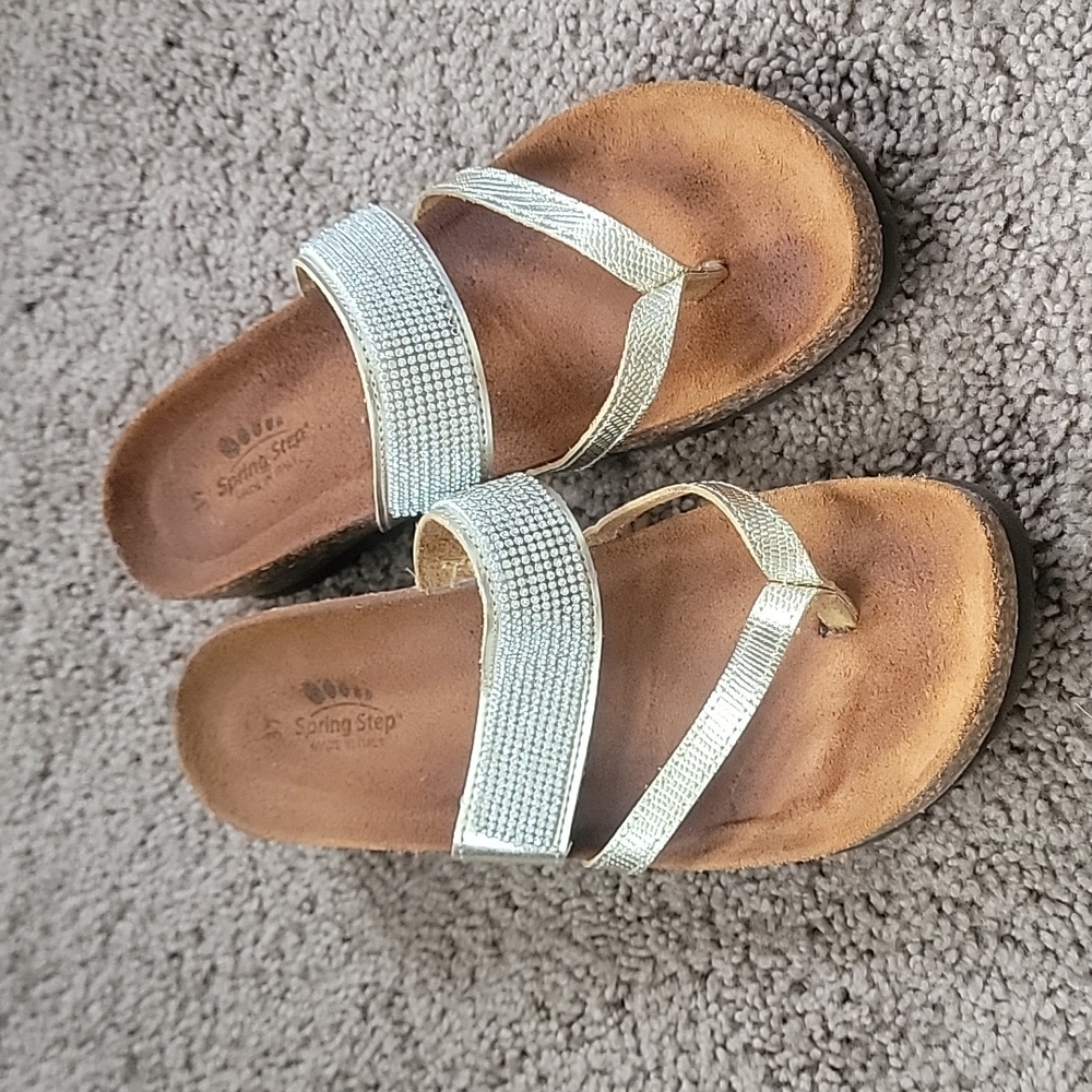 Spring Steps Sparkly Gold And Silver Sandals Size… - image 1